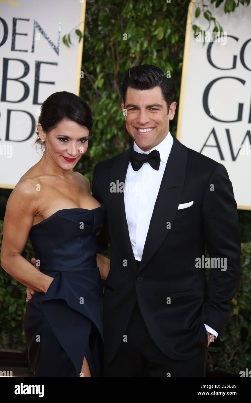 Acteur Max Greenfield et Tess Sanchez arrivent à la 70e assemblée annuelle Golden Globe Awards présenté par la Hollywood Foreign Press Association (HFPA,, à l'hôtel Beverly Hilton à Beverly Hills, USA, le 13 janvier 2013. Photo : Hubert Boesl/dpa Banque D'Images