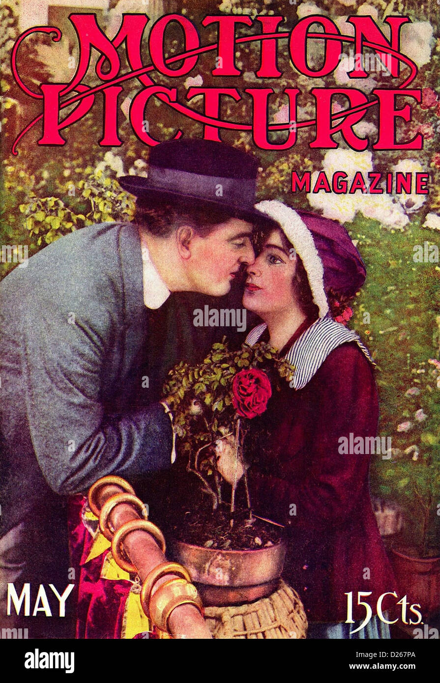 NORMA TALMADGE (1894-1957) Actrice du cinéma muet en 1915 sur une couverture de magazine de cinéma Banque D'Images
