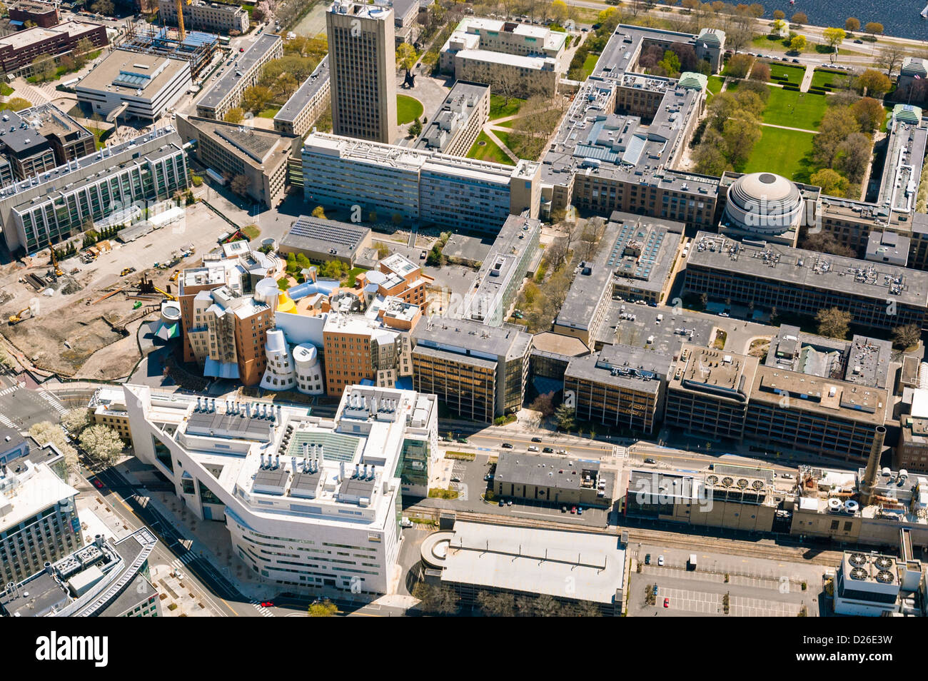 Vue aérienne de l'Institut de technologie du Massachusetts du campus principal y compris Frank Gehry conçu Stata center Banque D'Images