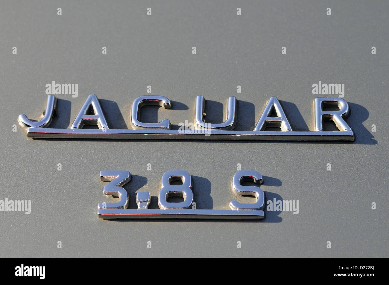 1966 logo Jaguar 3.8 S-Type Banque D'Images