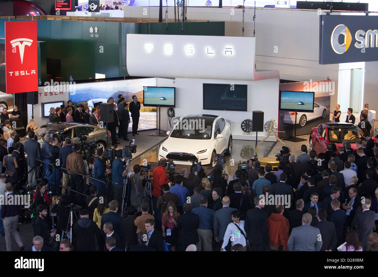 Detroit, Michigan - Tesla Motors présente son modèle X au North American International Auto Show. Banque D'Images