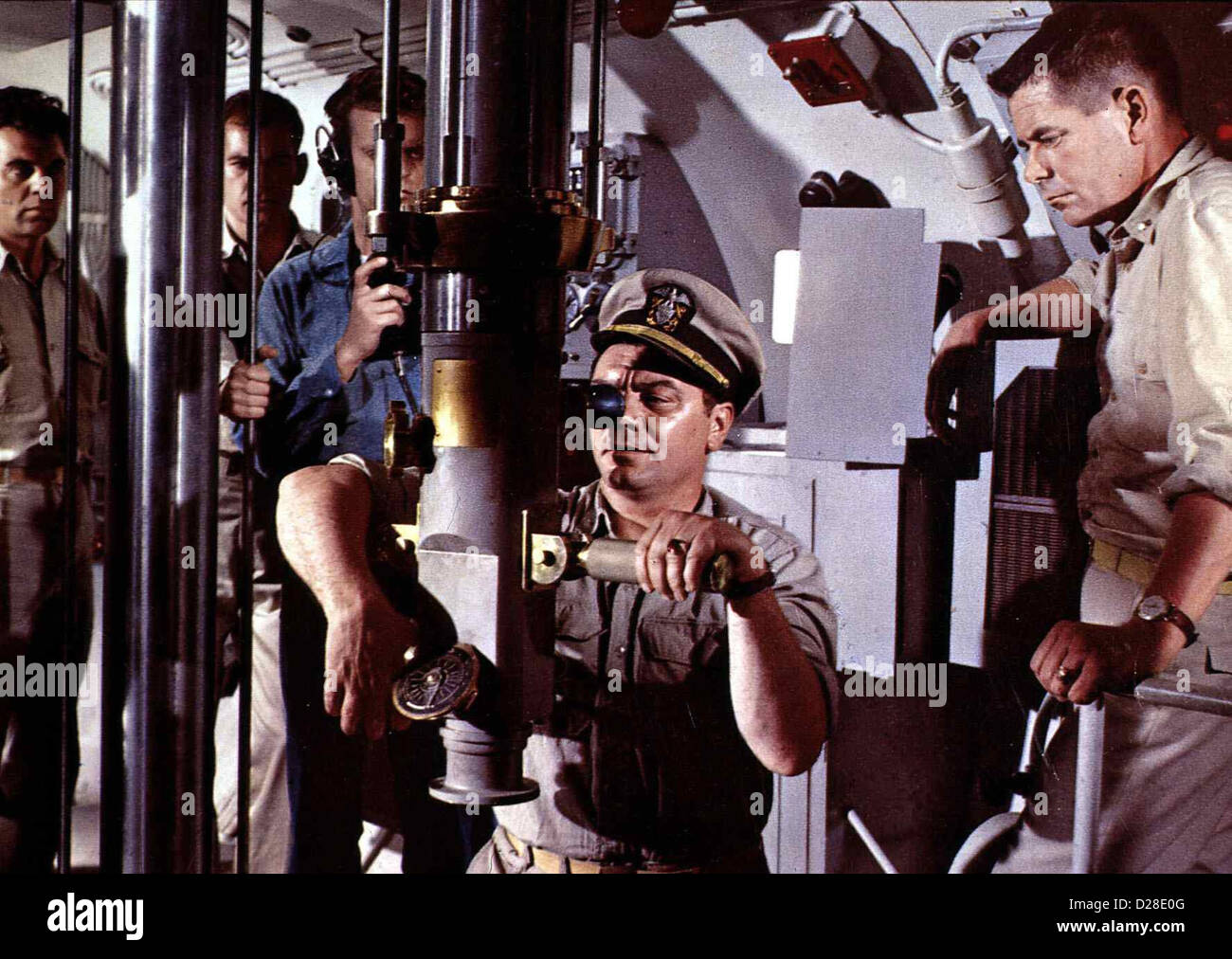 Torpedo Los ! Bognine torpille Exécuter Ernest, Glenn Ford Archer Sloan (Ernest Bognine,2vr) Offizier und Freund von Kapitaen Doyle Banque D'Images