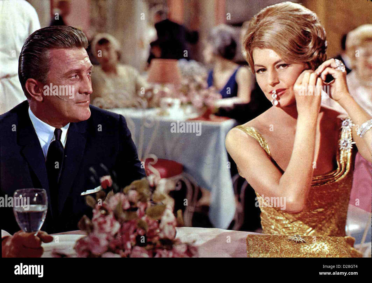 Zwei Wochen in einer anderen Stadt deux semaines dans une autre ville Kirk Douglas, Cyd Charisse Das Treffen mit Ex-Frau Carlotta (Cyd Banque D'Images