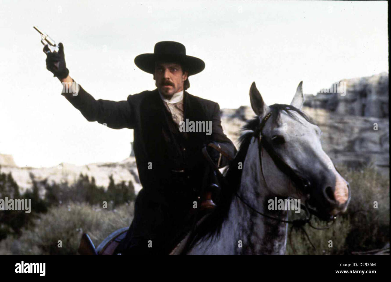 Wyatt earp - Das Leben einer Legende Wyatt Earp Doc Holliday (Dennis Quaid) *** légende locale *** 1994 clips WB 09/98 Banque D'Images