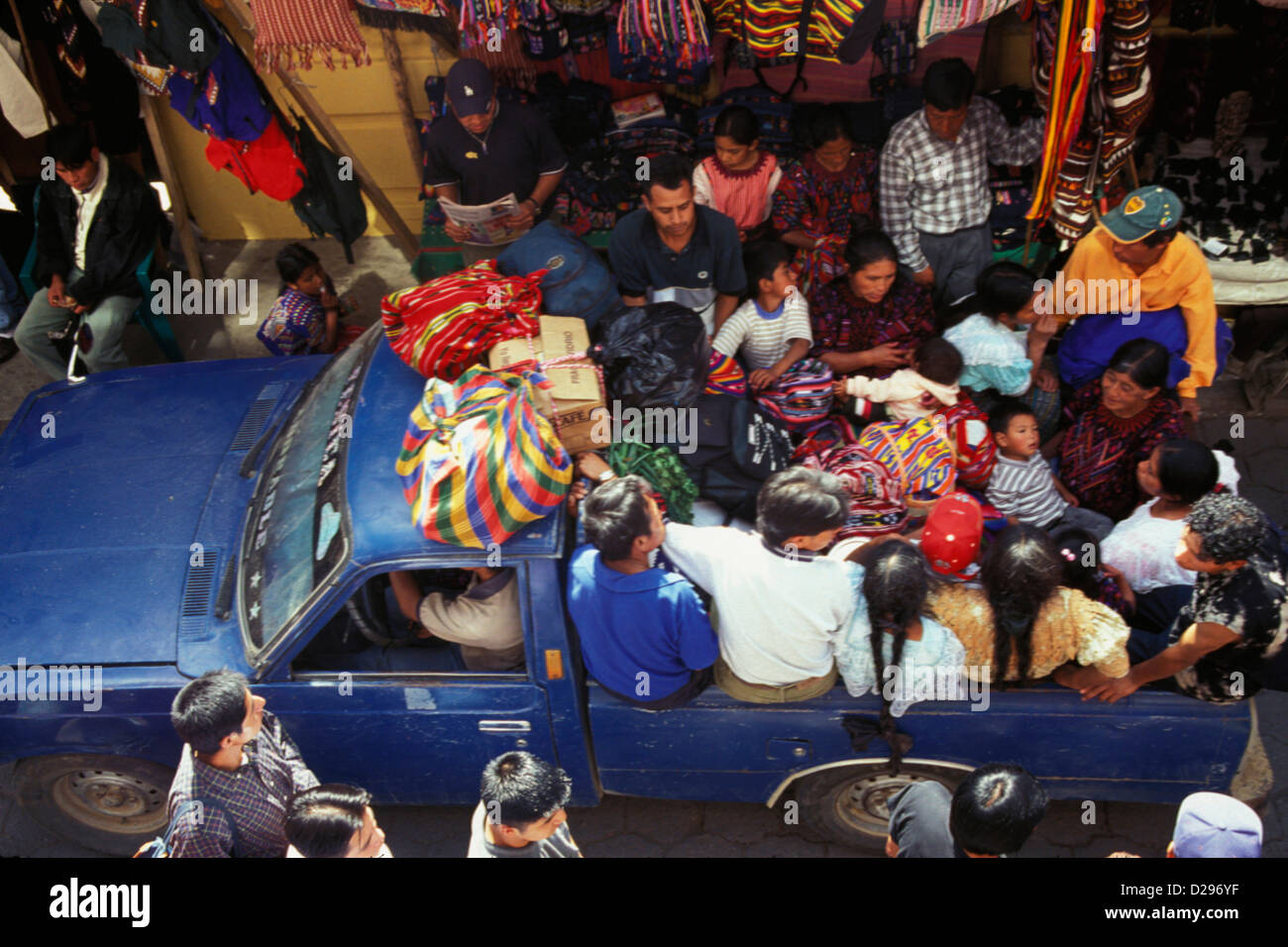 Guatemala, Chichicastenango. Chariot télescopique utilisé comme un Taxi Banque D'Images