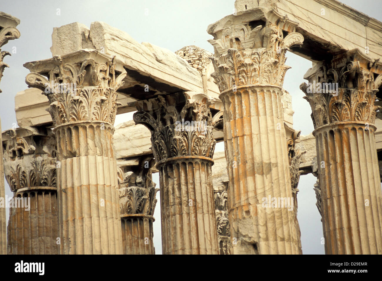 La Grèce. Athènes. Temple de Zeus Olympien Photo Stock Alamy
