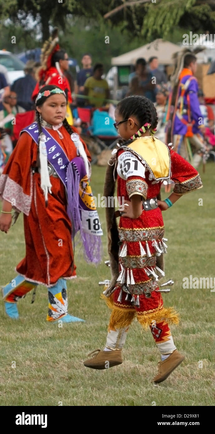 Les enfants autochtones américains Dancers Banque D'Images