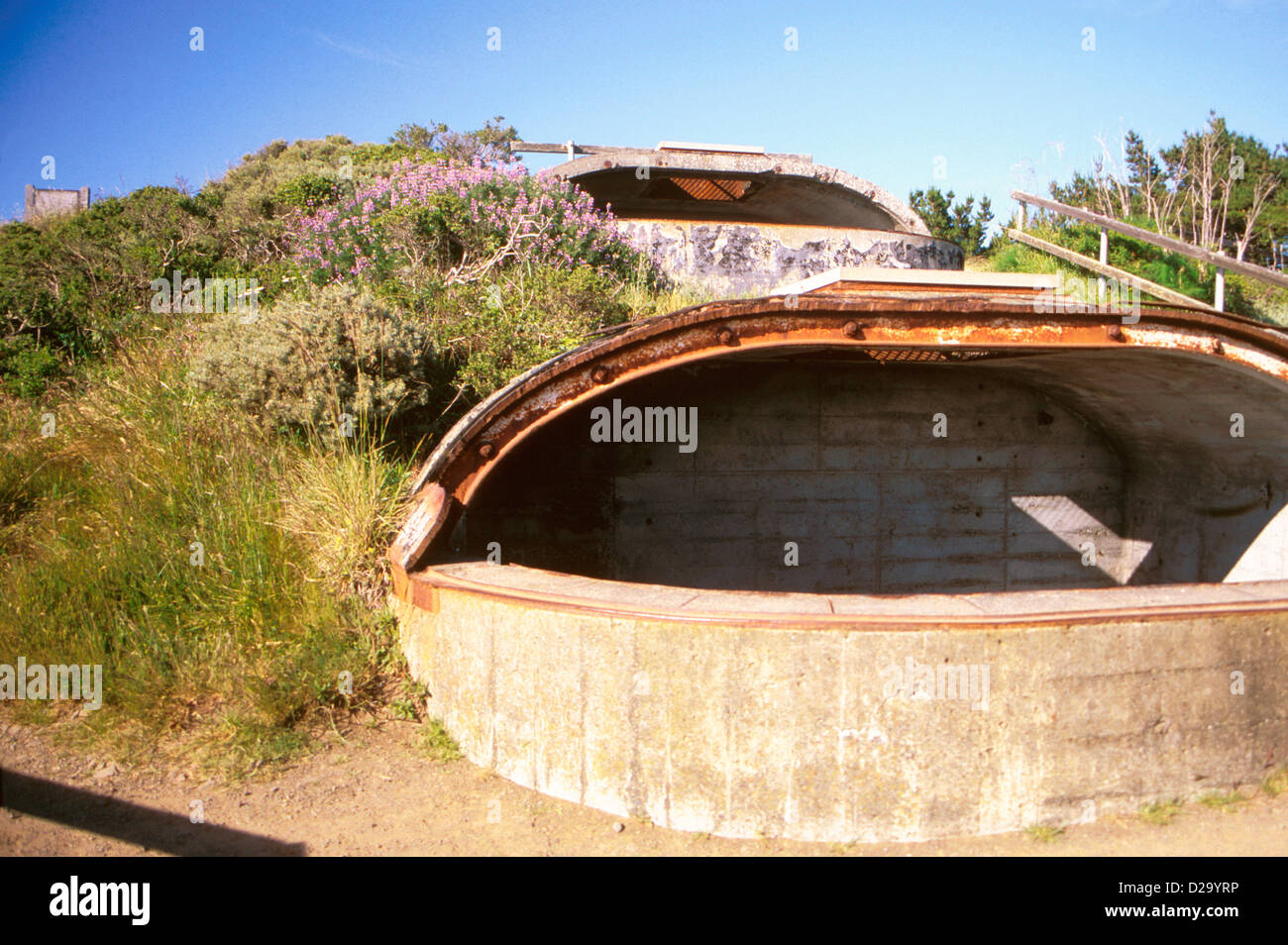 La Californie, San Francisco, Muir Beach. Les bunkers de la Seconde Guerre mondiale aux États-Unis Banque D'Images