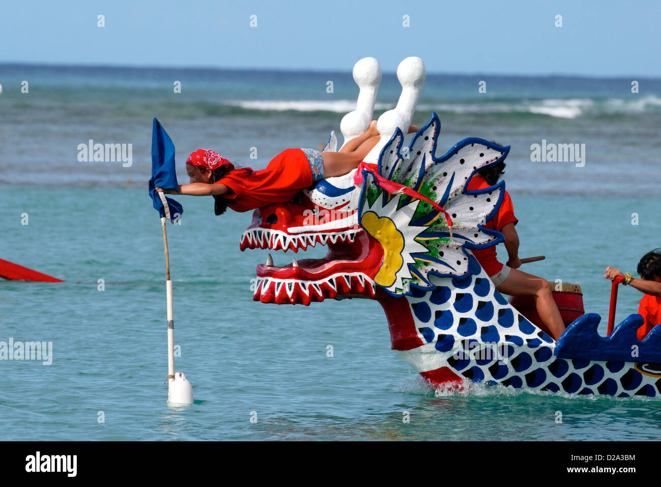 Honolulu Hawaii Drapeau Dragon Boat Race Festival de bateau-dragon de l'extracteur (Tuen Ng) a débuté en quatrième siècle avant J.C. en Chine 53 Banque D'Images