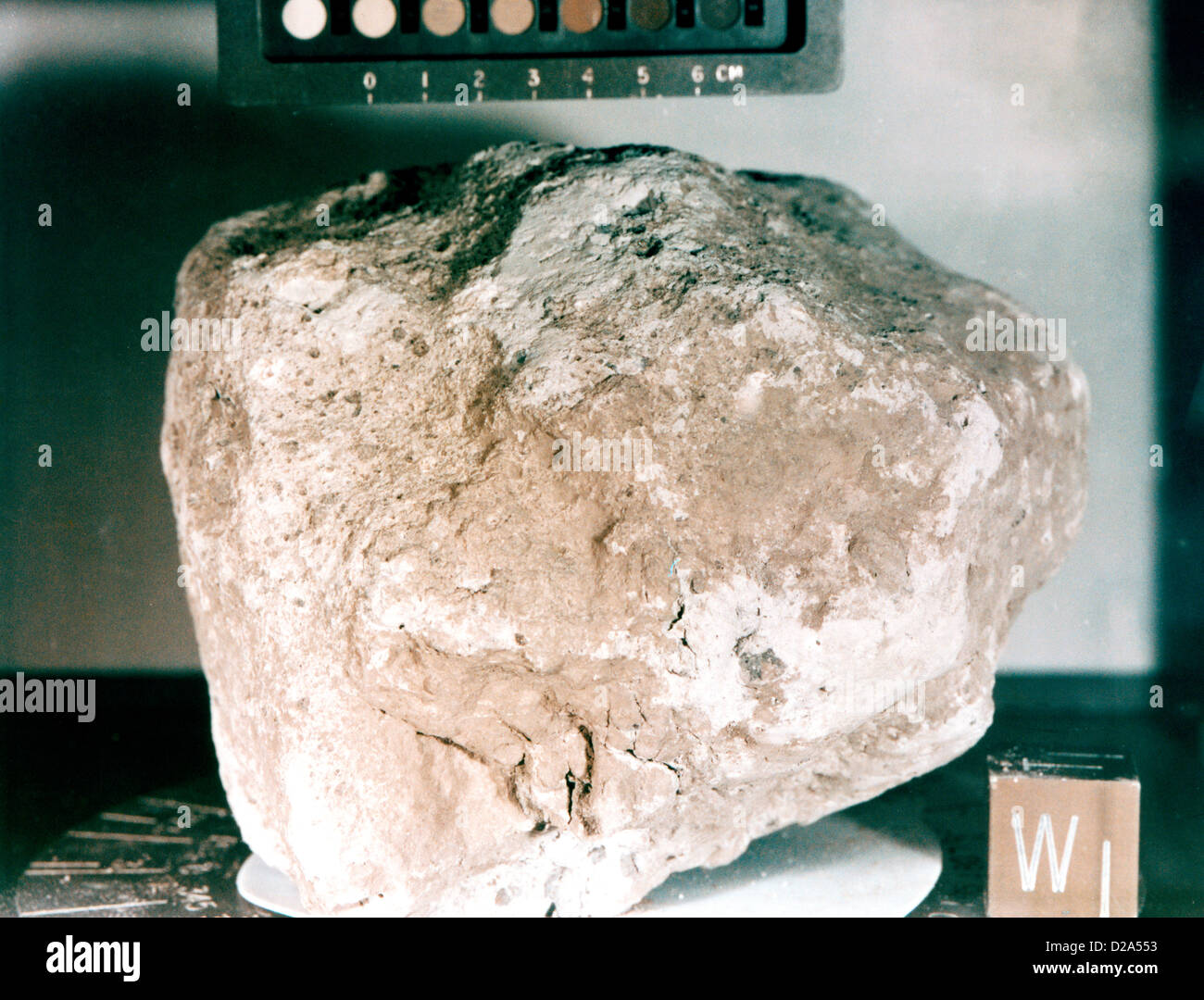 New York, Houston, Manned Spacecraft Center. Roche lunaire # 60016 Blanc de brèche, prises d'Apollo 16. Banque D'Images