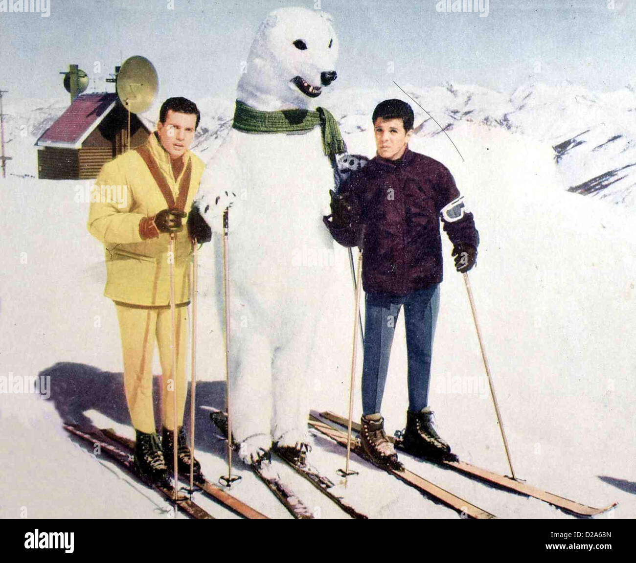 Ski Ski Party Dwayne Hickman, Frankie Avalon Im Skiurlaub wollen Craig (Dwayne Hickman) und Todd (Frankie Avalon) Banque D'Images