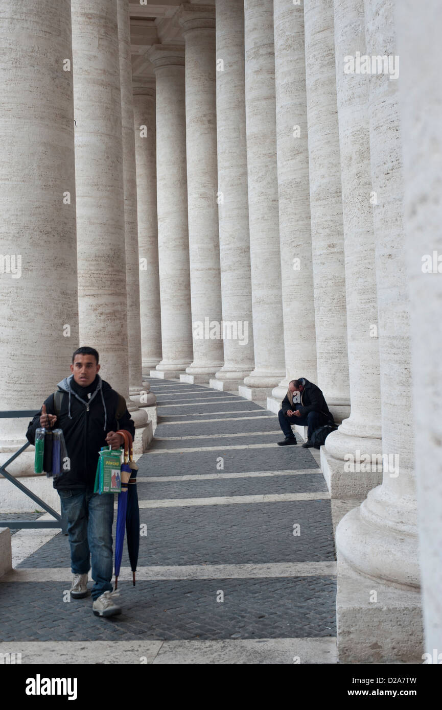 Le vendeur de parapluie dans la Cité du Vatican Banque D'Images