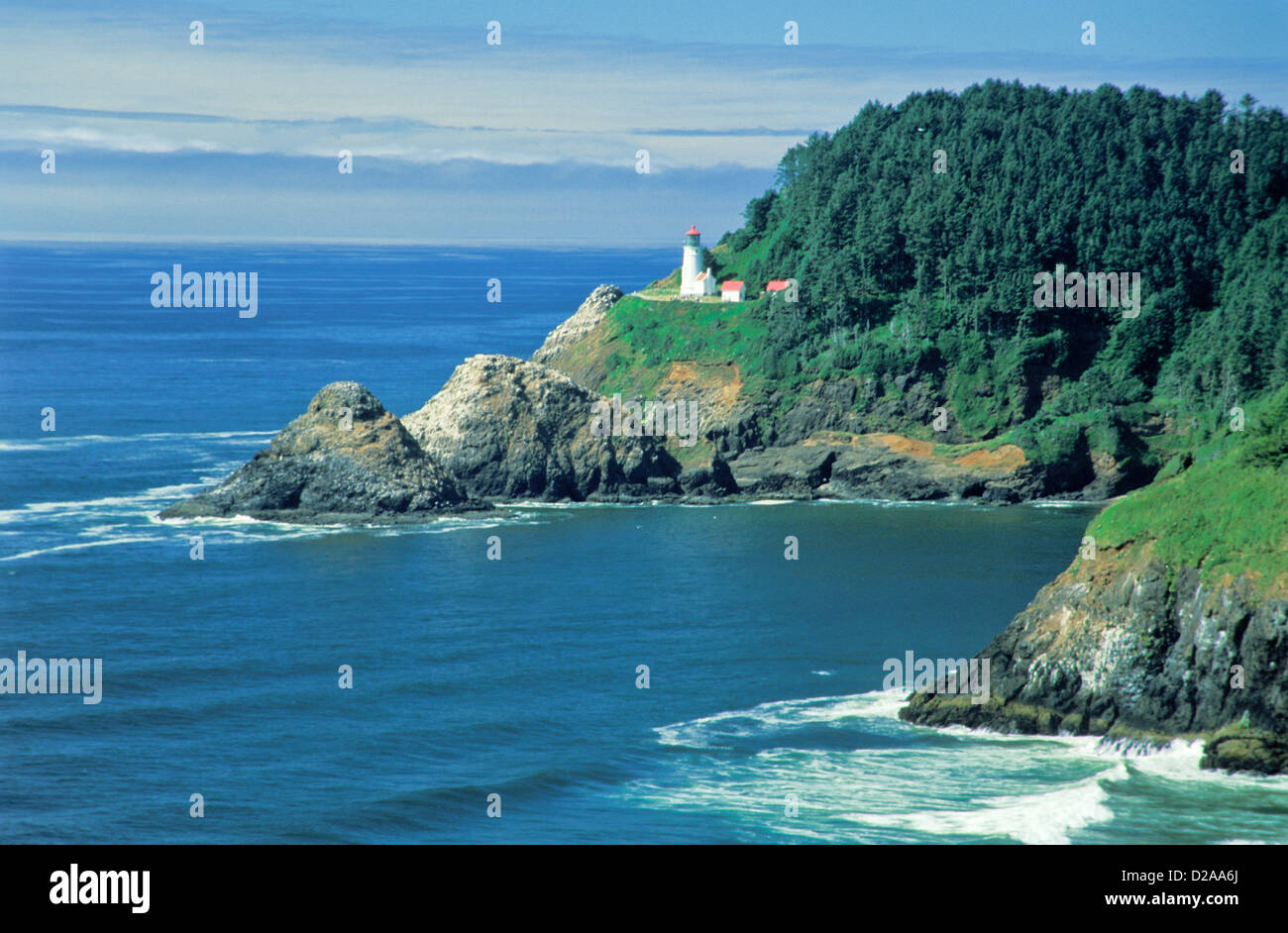 De l'Oregon. Côte et l'océan Pacifique avec Phare. Banque D'Images