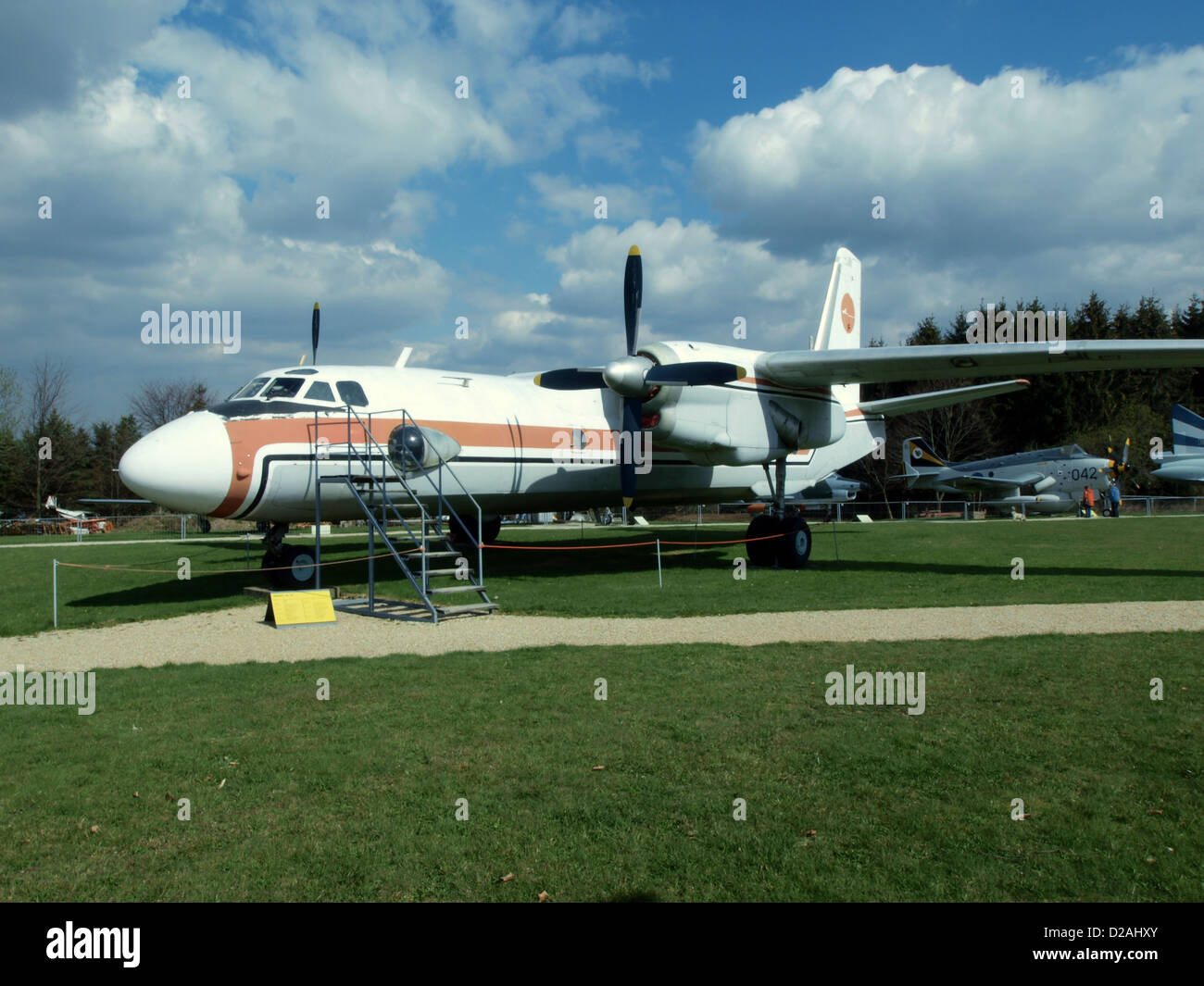 Antonov AN-26 52 +08 (cn 10706) Banque D'Images