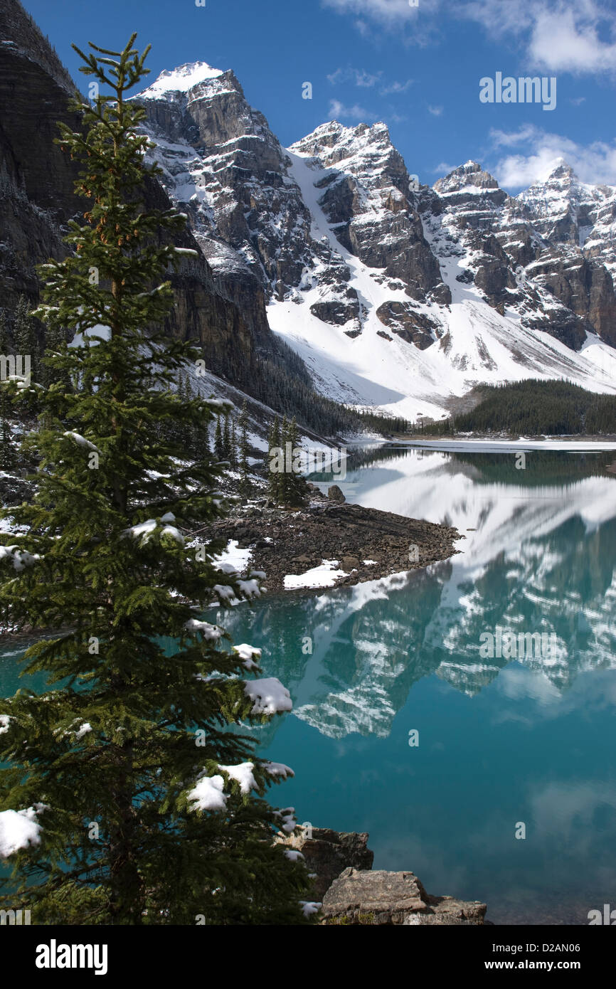 WENNKCHEMNA AU LAC MORAINE, PARC NATIONAL BANFF PICS ALBERTA CANADA Banque D'Images