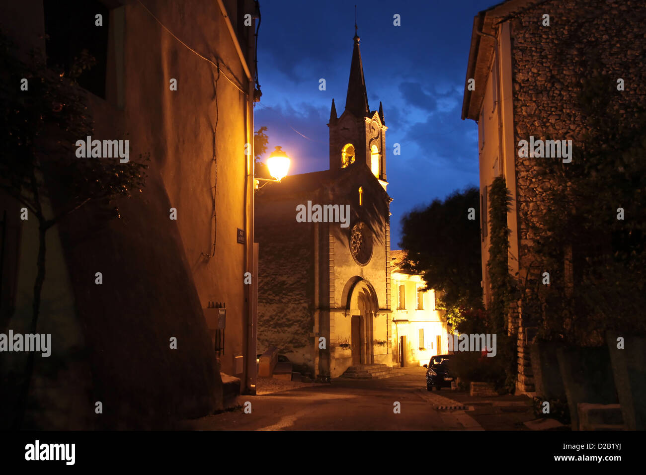 Scène de nuit dans la région de Villars en Provence dans le sud de la France Banque D'Images