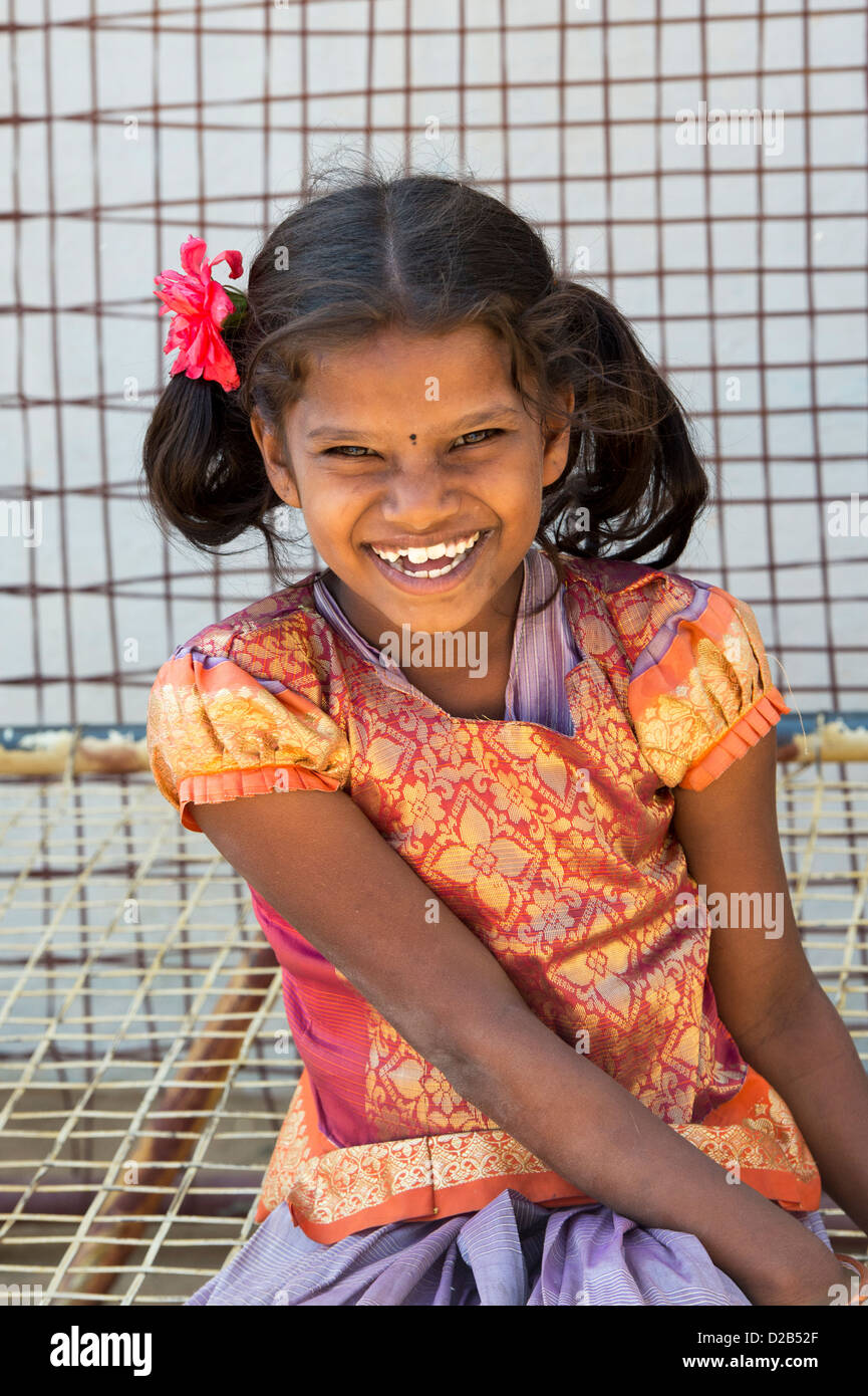 Smiling happy girl village. L'Andhra Pradesh, Inde Banque D'Images