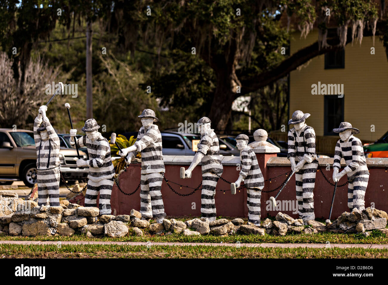 Statue de travail pénitentiaire en dehors de l'ancienne prison à Saint Augustine, en Floride. Banque D'Images