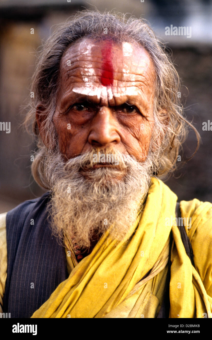 Népal, Katmandou. Portrait d'un homme religieux Banque D'Images