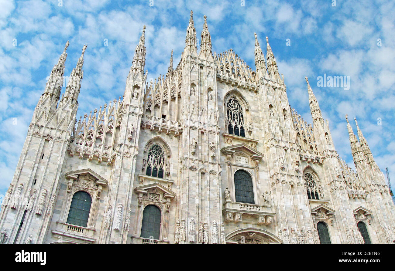 Flèche de la cathédrale de Milan en Italie Banque D'Images