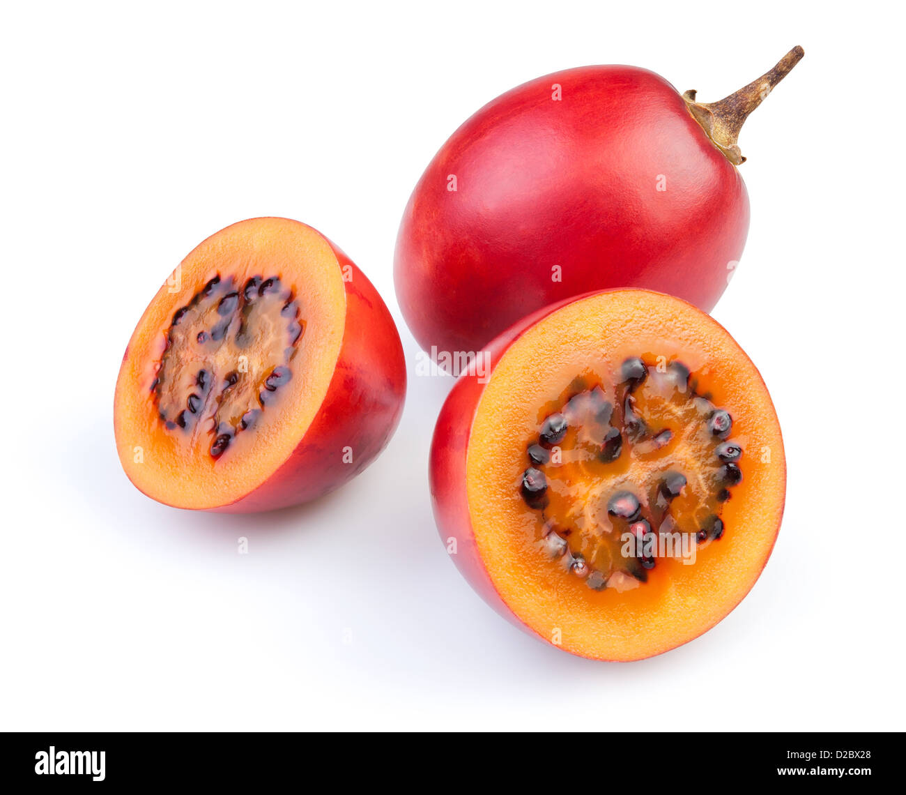 Tamarillo cut sur fond blanc Banque D'Images