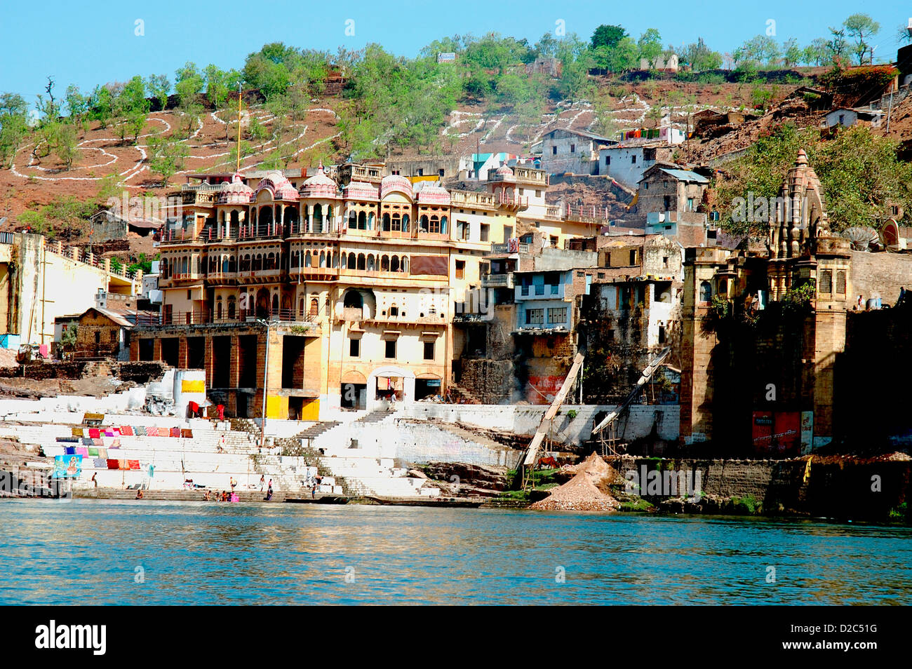 Seigneur Shiva Temple Siddhnath sur les rives du fleuve Narmada, Omkareshwar, Indore , Madhya Pradesh, Inde Banque D'Images