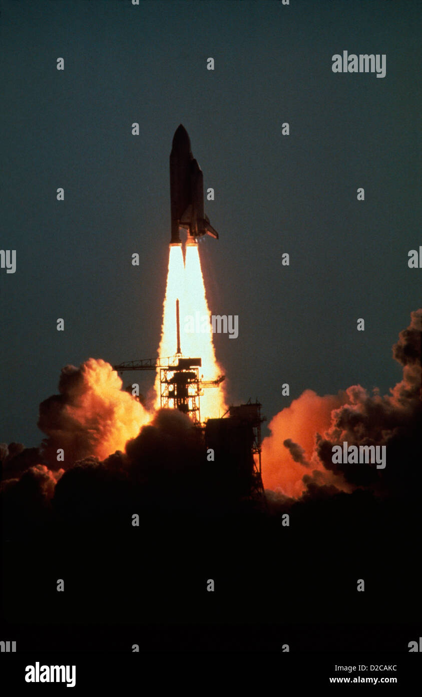 Lancement de la navette spatiale colombie Banque de photographies et  d'images à haute résolution - Alamy