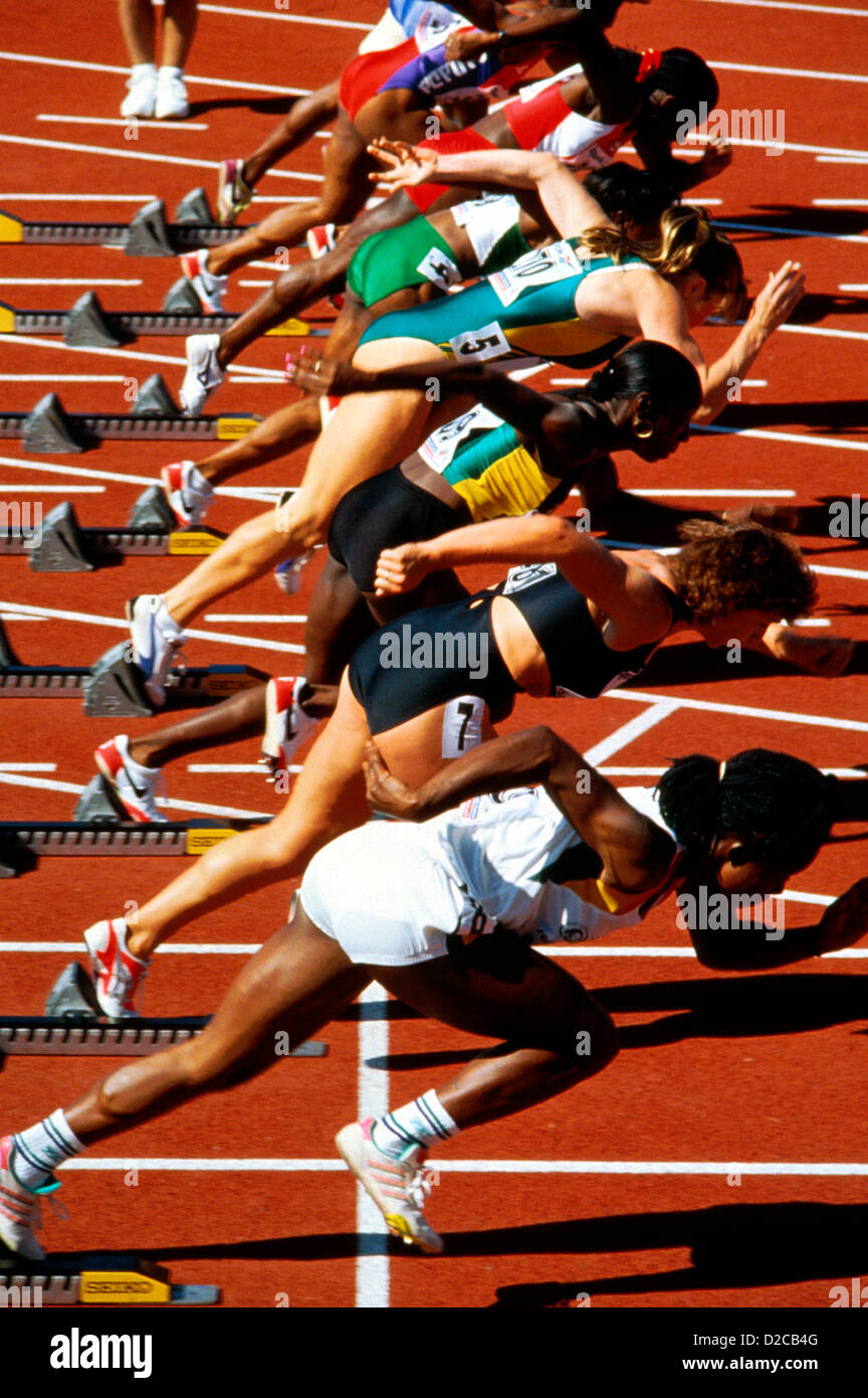 Athlétisme : l'exécution d'événement. Coureurs au départ Banque D'Images