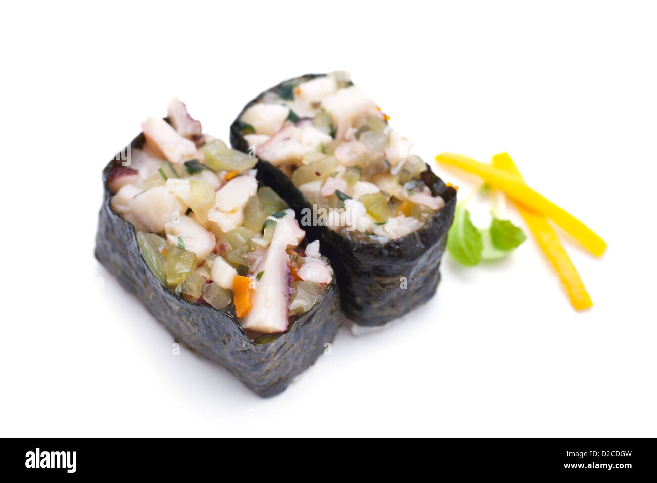 Les sushis japonais sur fond blanc Banque D'Images