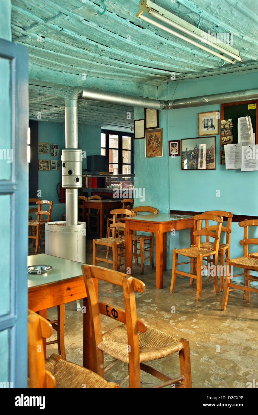 Le 'Café' Forlidas('kafeneio"), le plus ancien de la Grèce (depuis 1785) au village de Lafkos, South Pelion, magnésie (magnésie) Thessally. Banque D'Images