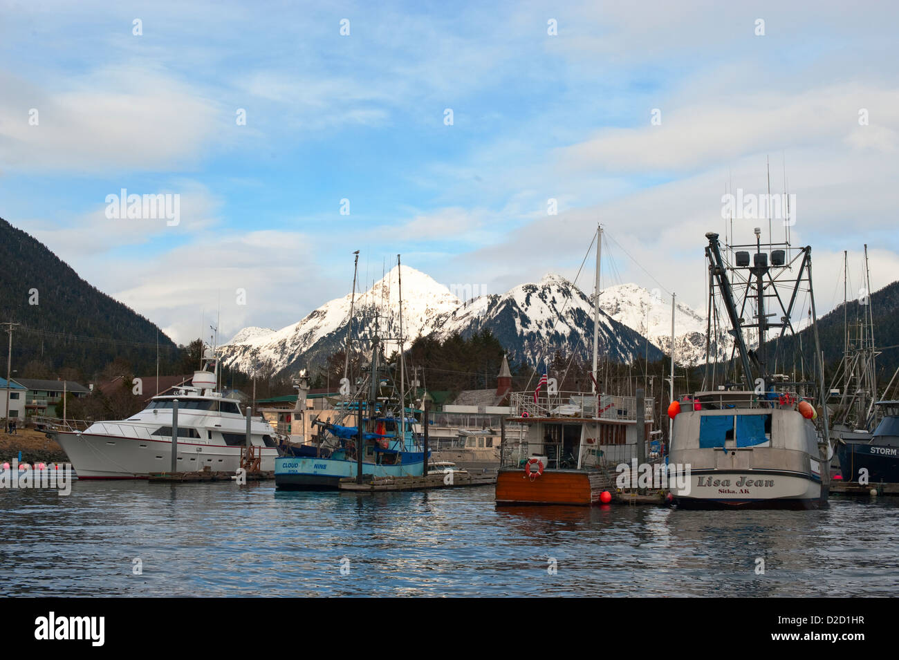 Bateaux de pêche dans le port de Crescent, Sitka, Alaska, USA Banque D'Images