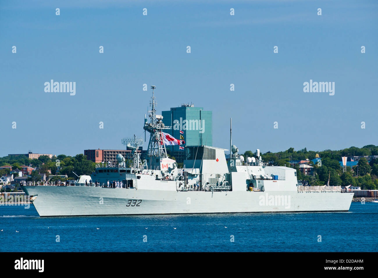 Le NCSM VILLE DE QUÉBEC (FFH 332) dans le port de Halifax, Nouvelle-Écosse, Canada. Banque D'Images