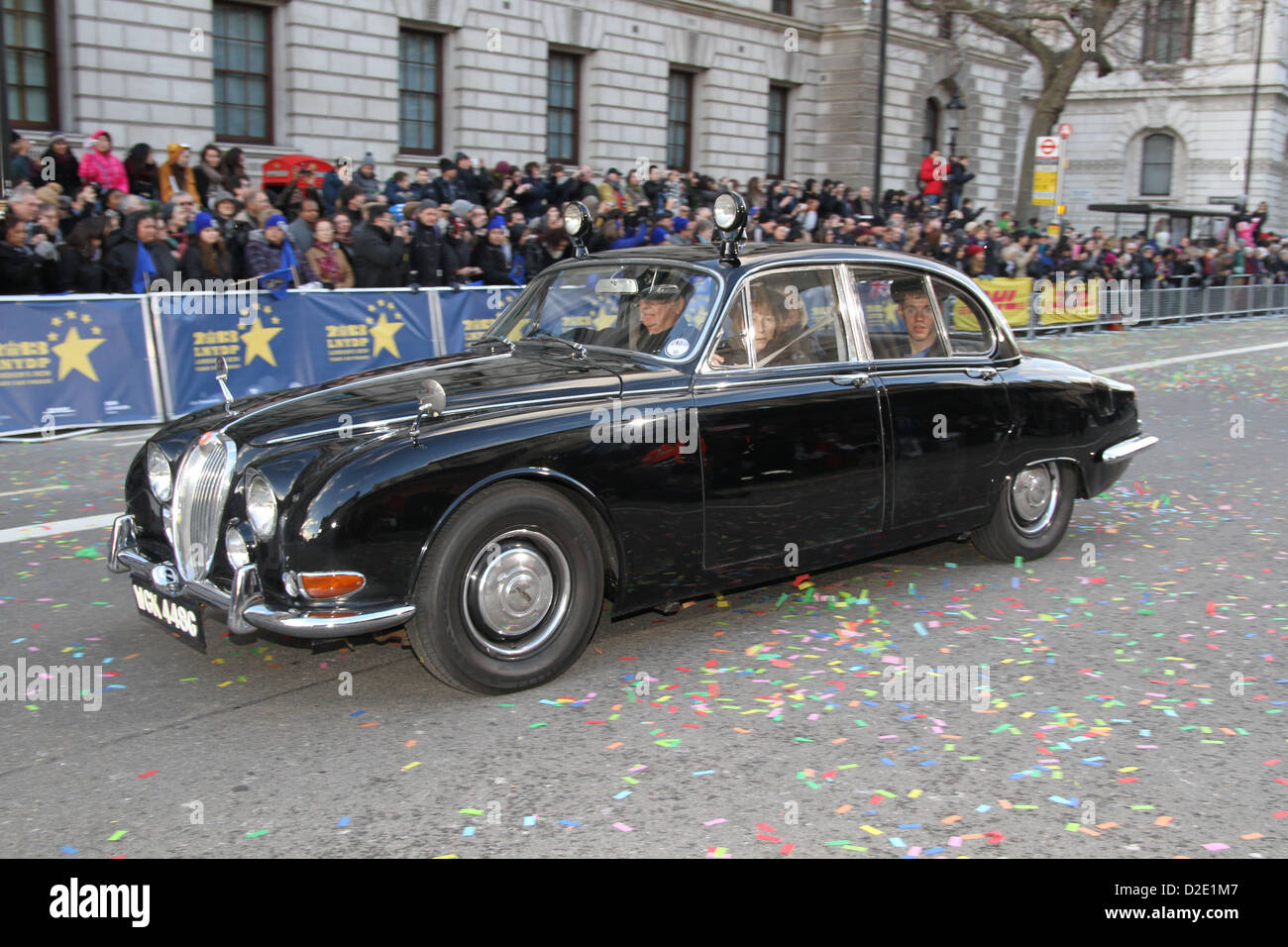 Modèle : Jaguar S Type Année : 1969 Vigueur : Metropolitan Police voiture au 2013 New Years Day Parade à Londres Banque D'Images
