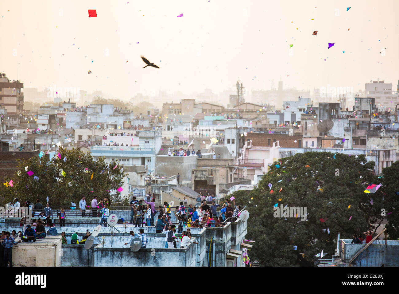 Festival du cerf-volant ou Uttarayan à Ahmedabad, Gujarat, Inde Banque D'Images
