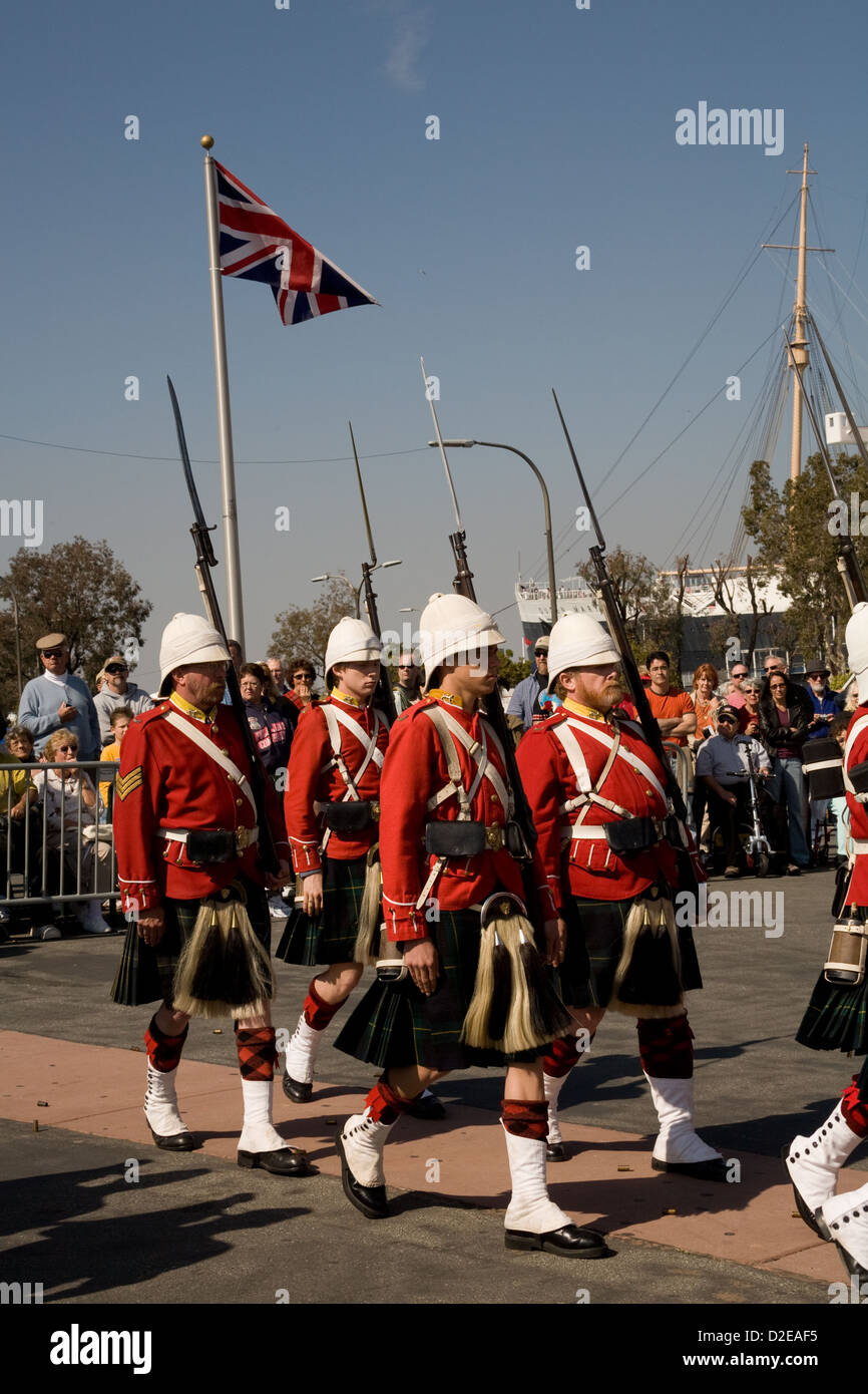 La grande parade des clans à l'Scotsfest clan gathering Festival écossais et du Queen Mary à Long Beach, CA Banque D'Images