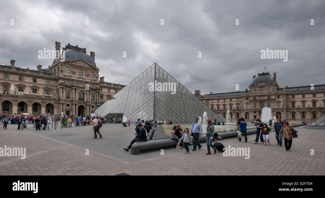 Musée du Louvre à Paris, France Banque D'Images