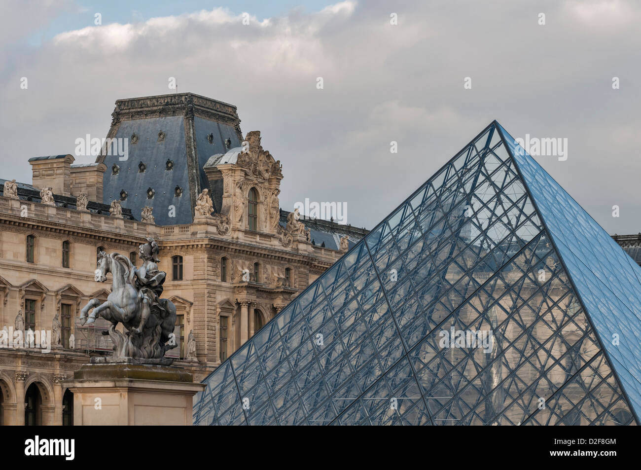 Musée du Louvre à Paris, France Banque D'Images