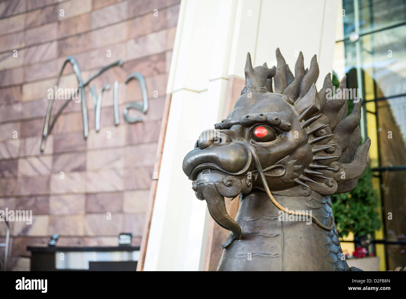 Le Kirin, une chimère mythique de la bonne fortune à l'entrée de l'Aria Resort and Casino à Las Vegas. Banque D'Images
