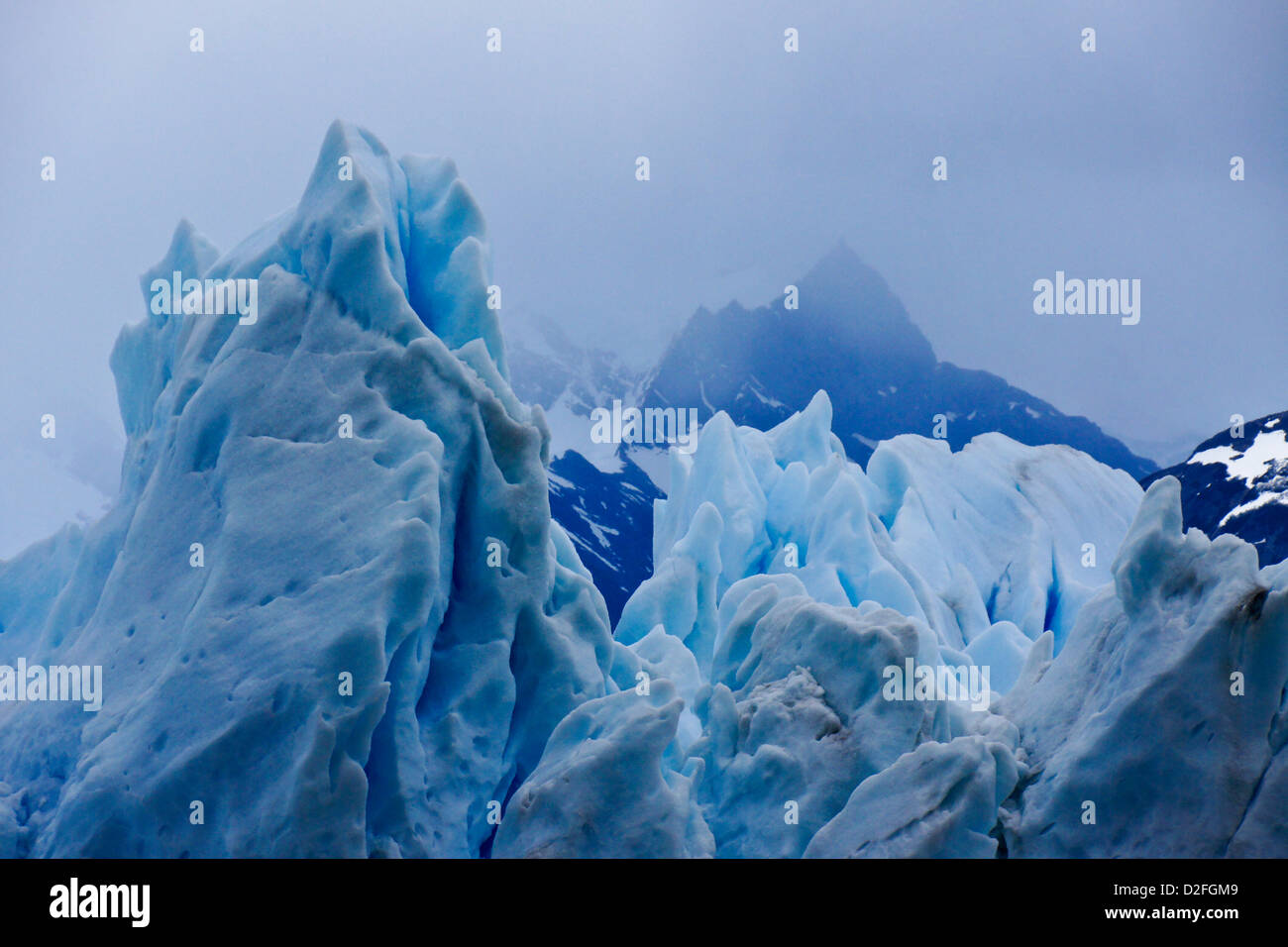 Le glacier Perito Moreno, le Parc National Los Glaciares, Patagonie, Argentine Banque D'Images