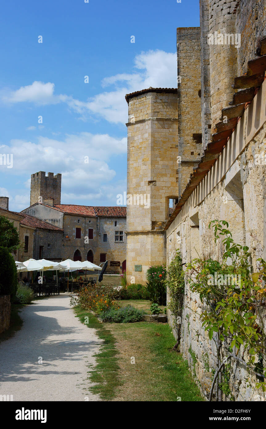 Larressingle village médiéval fortifié, bastide Perigord Banque D'Images