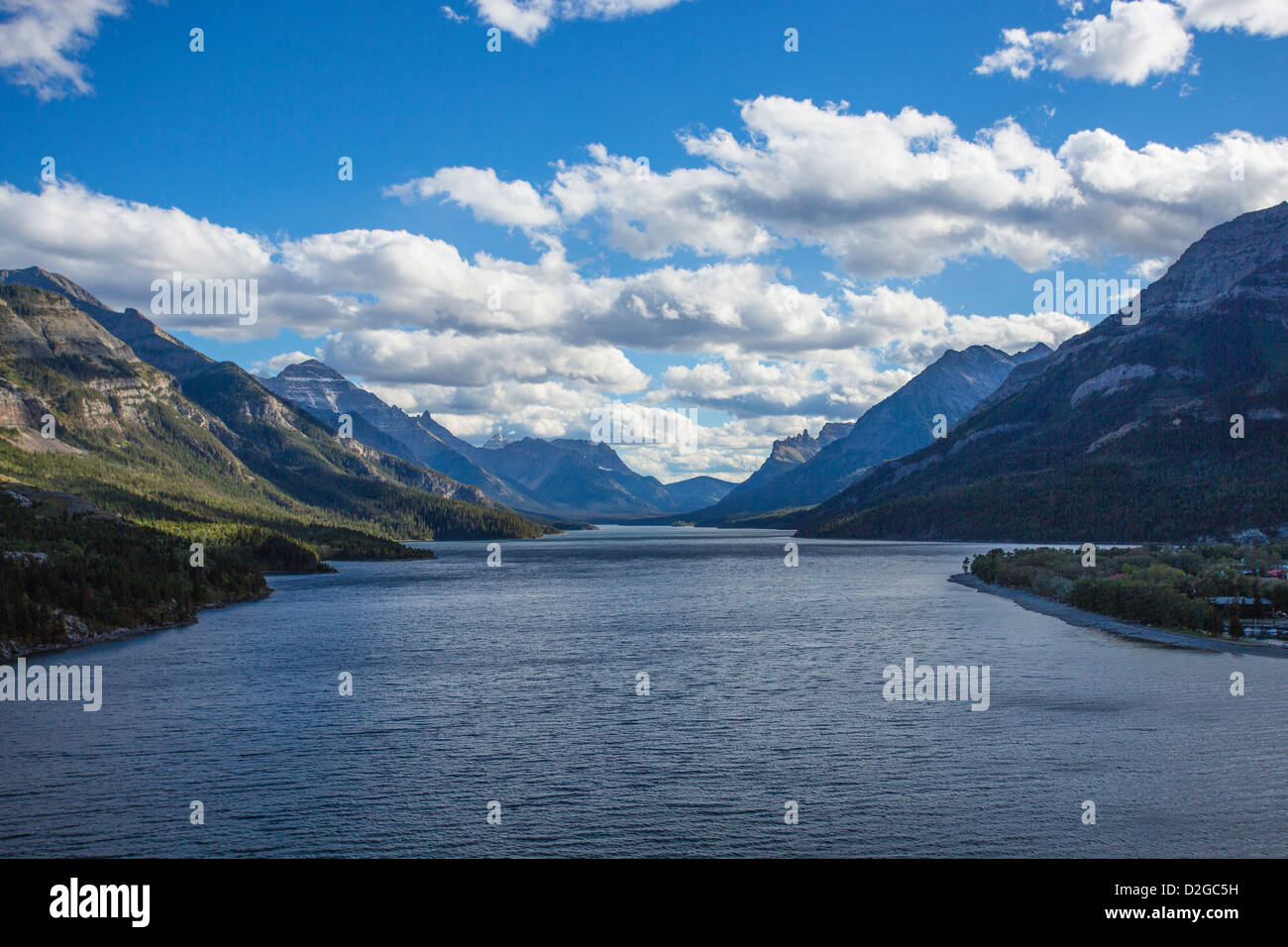 Le lac Waterton Supérieur à Waterton Lakes National Park en Alberta Canada Banque D'Images