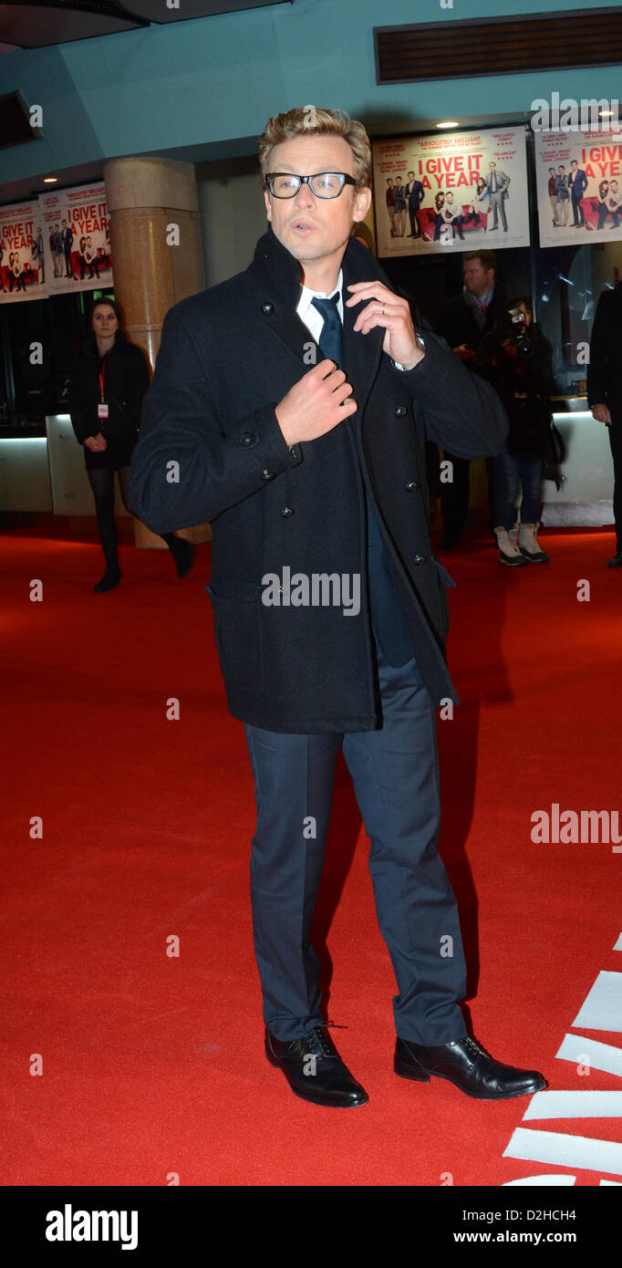 24 janvier 2013 : Simon Baker assiste à la première européenne de "Je lui donne une année' à Londres de Leicester Square, London,UK Banque D'Images