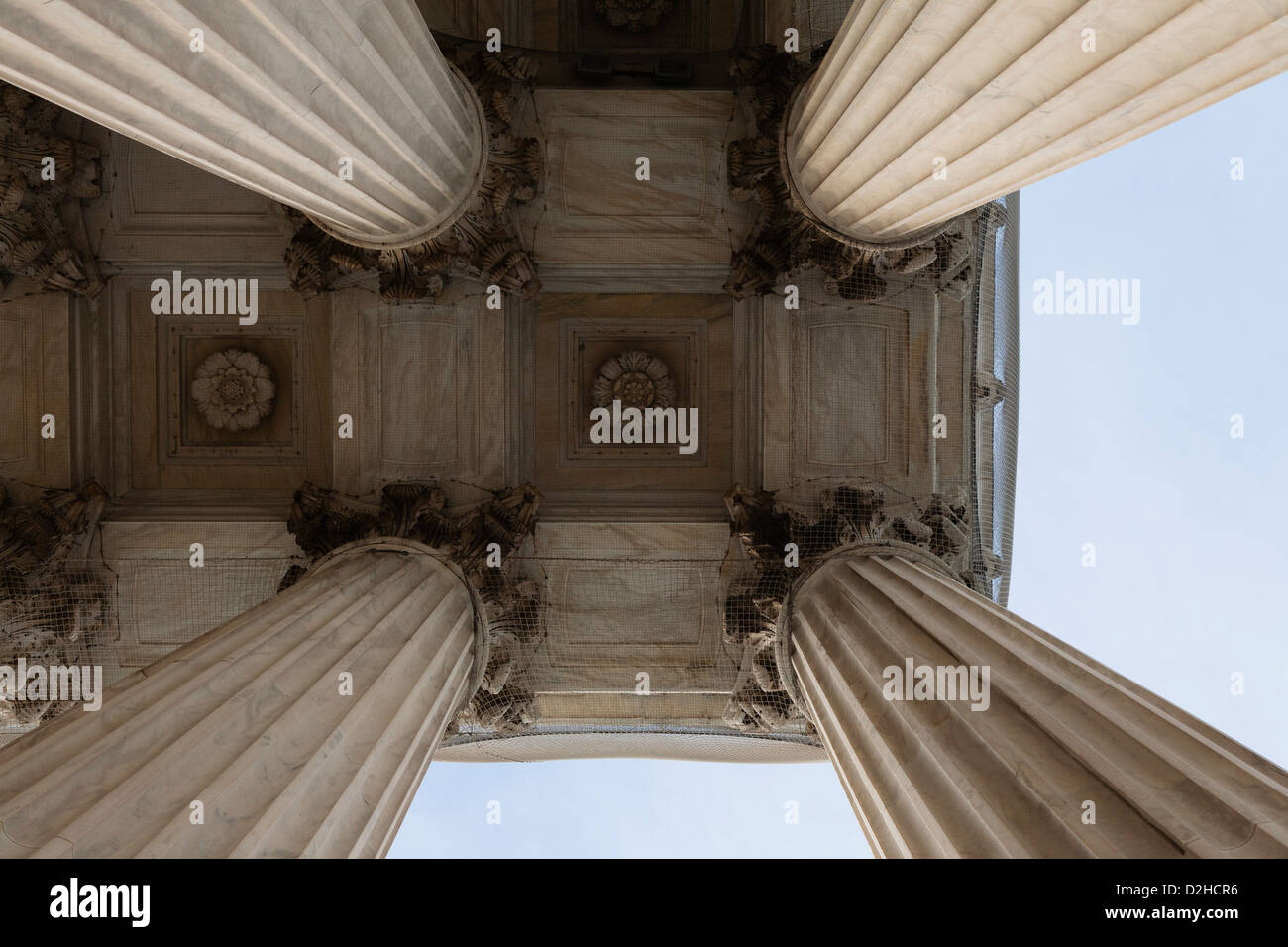 Les colonnes de la Cour suprême Banque D'Images