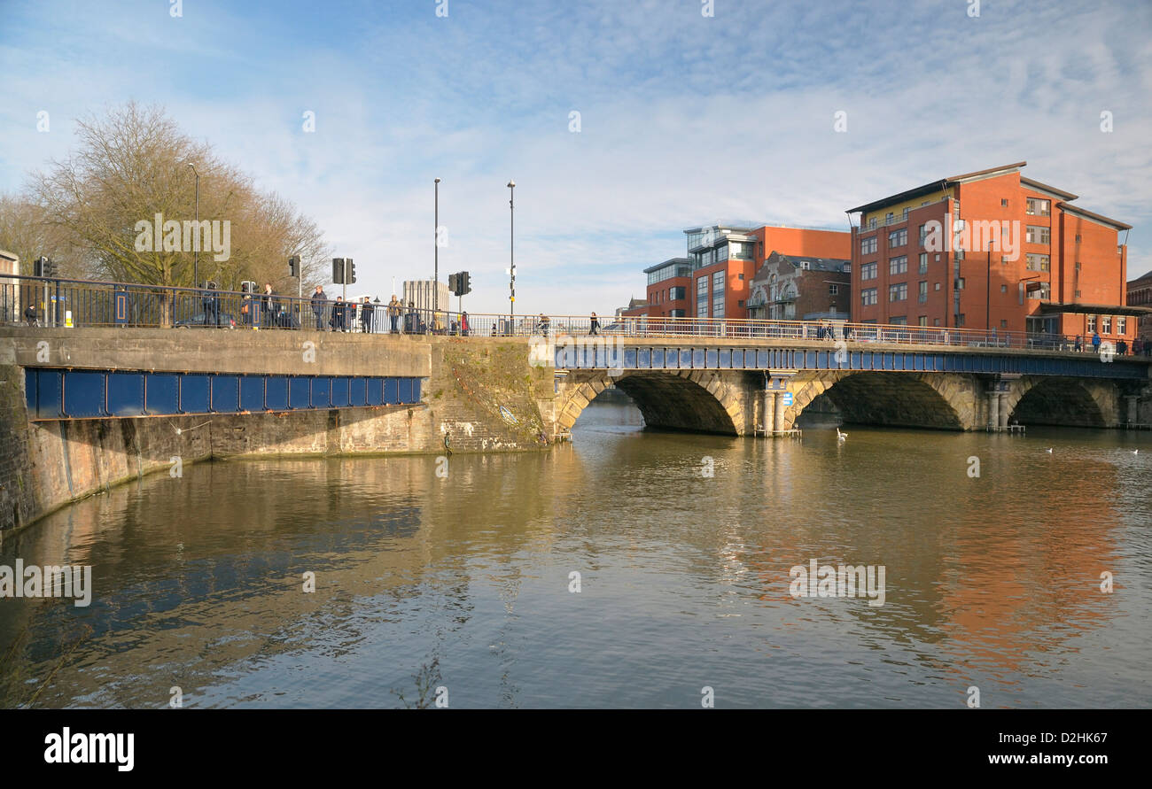 Rivière Avon & Bristol Bridge, rue Victoria Banque D'Images