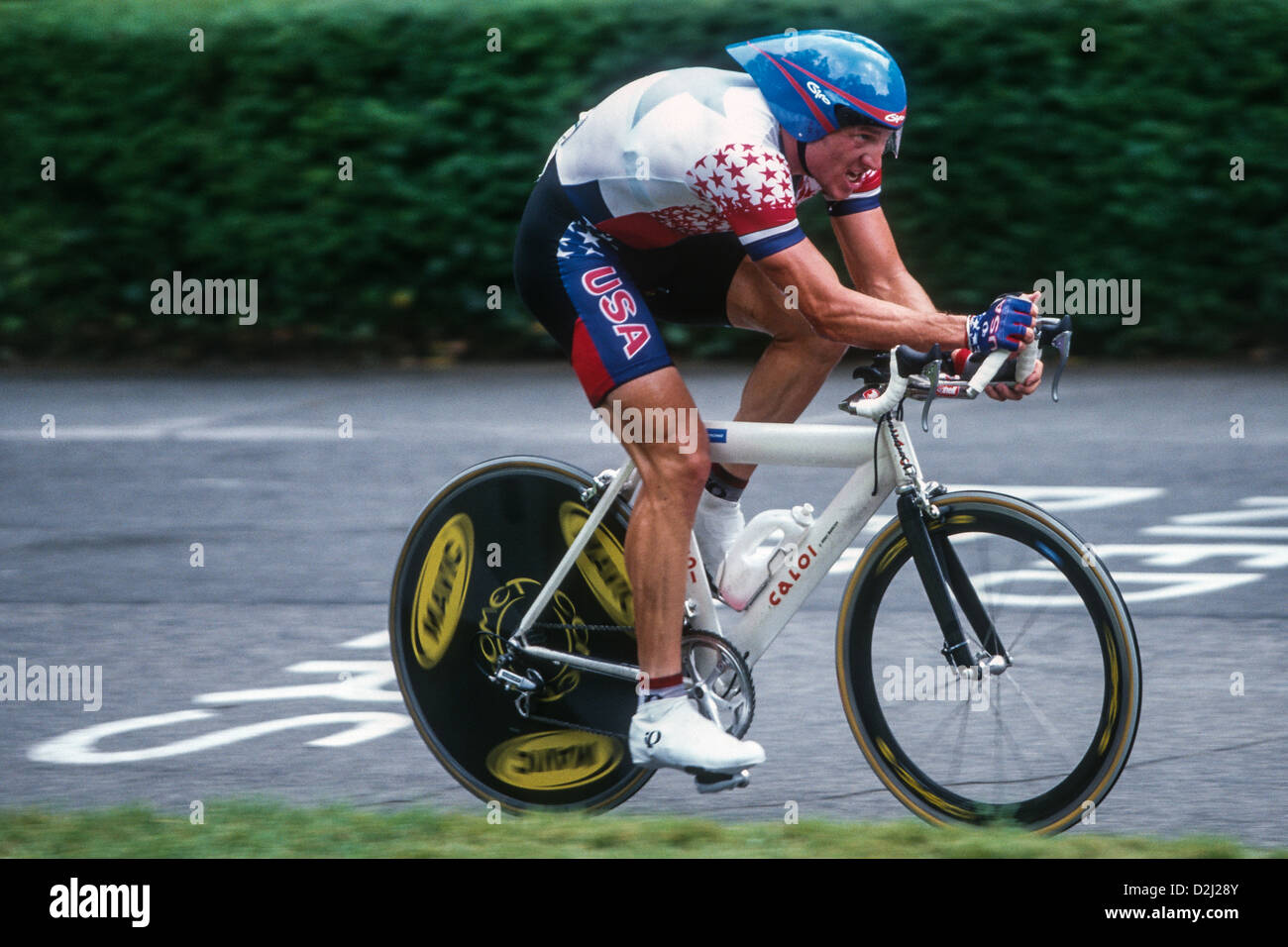 Lance Armstrong en compétition dans le vélo de course individuelle contre  la montre au Jeux Olympiques d'été 1996 Photo Stock - Alamy