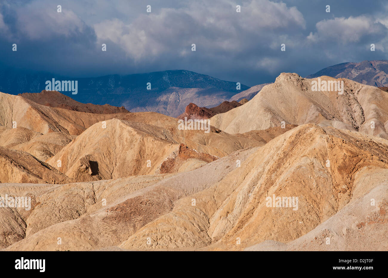 L'Amargosa Range au-dessus de vingt Mule Canyon dans l'équipe de Death Valley National Park, California, Banque D'Images