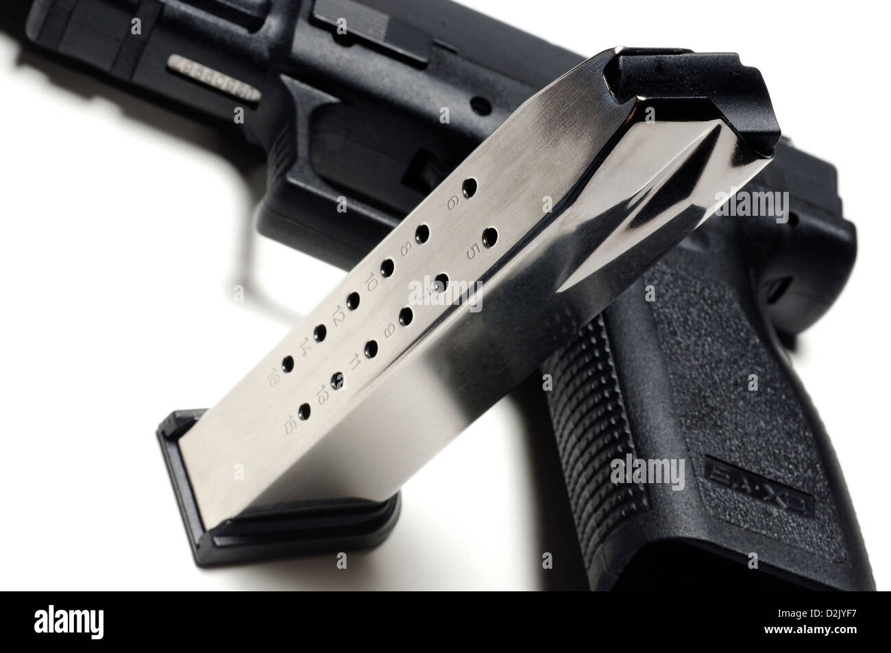 9mm semi-automatique les Springfield Armory XD avec 16 munitions ronde magazine. Banque D'Images