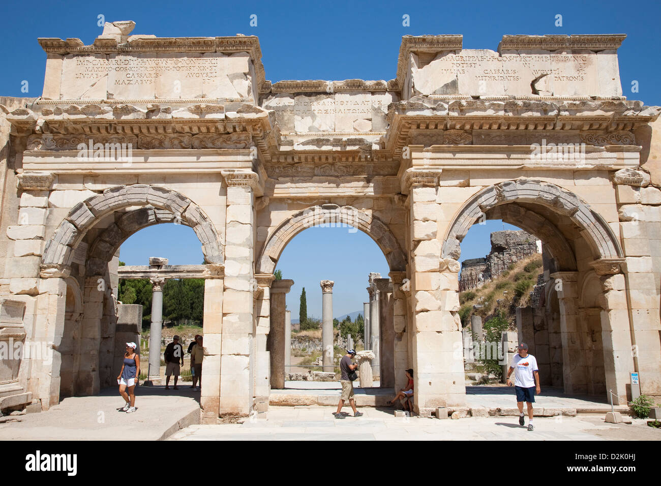 L'Asie, la Turquie, l'Anatolie, Ephèse, porte du sud et de l'agora commerciale Banque D'Images L'Asie, la Turquie, l'Anatolie, Ephèse, porte du sud et de l'agora commerciale Banque D'Images