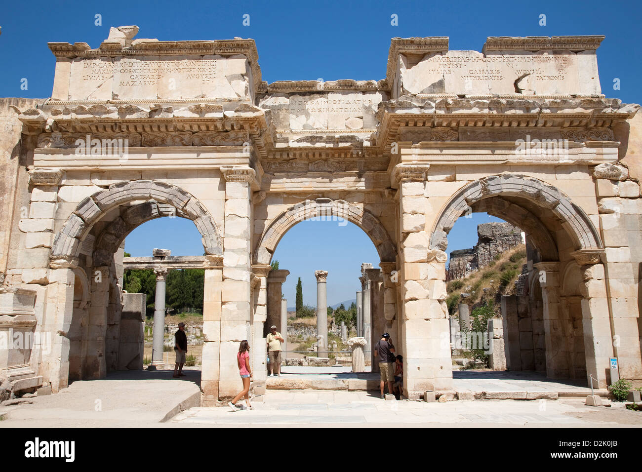 L'Asie, la Turquie, l'Anatolie, Ephèse, porte du sud et de l'agora commerciale Banque D'Images L'Asie, la Turquie, l'Anatolie, Ephèse, porte du sud et de l'agora commerciale Banque D'Images