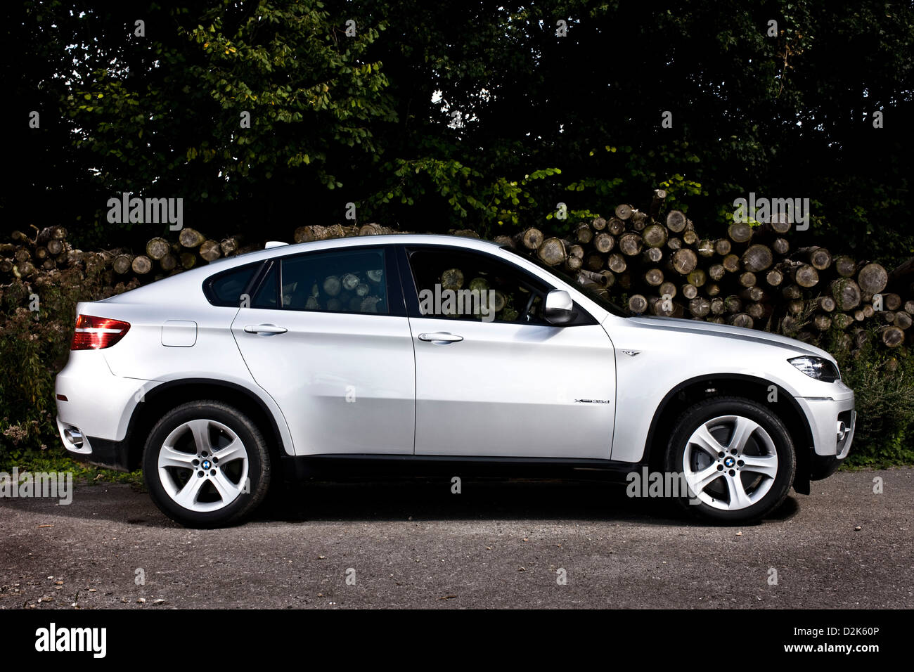BMW X6 Argent liftback utilitaire multisegment Banque D'Images
